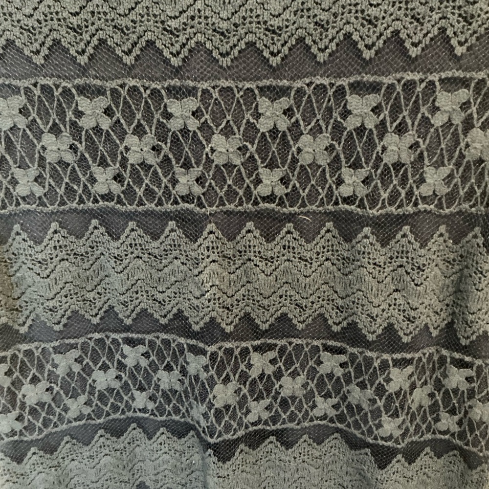 Women's Navy Lace‎ Top - Picture 3 of 3
